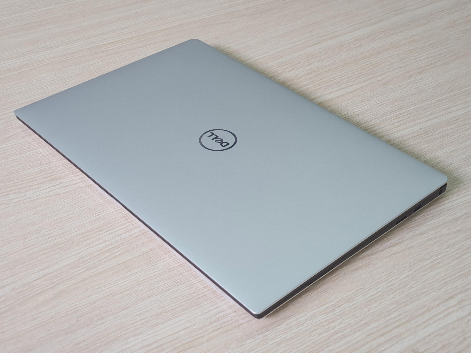 dell xps 9305 mẫu laptop doanh nhân cao cấp